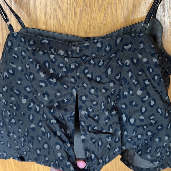 Abercrombie & Fitch Crop Top Green Cheetah Print - Picture 5 of 6